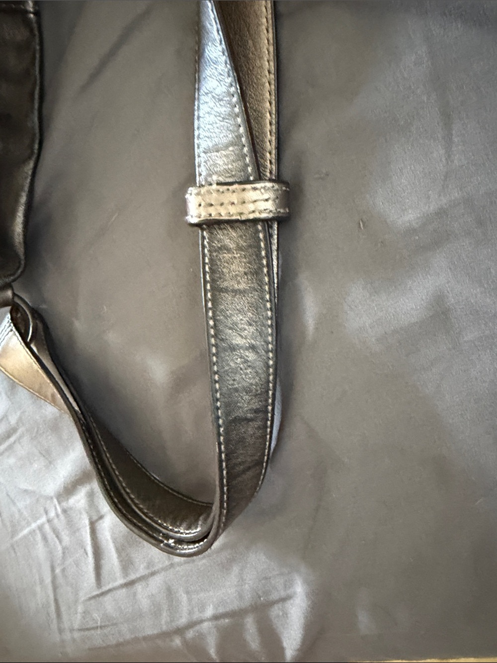 Coach Metallic Silver Chain Duffel Leather Shoulder Bag Y2K - Picture 7 of 8
